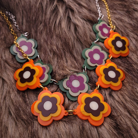 70's Flower Necklace