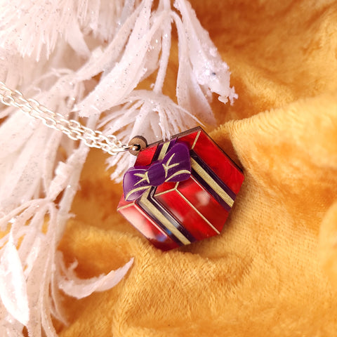 Christmas Present Necklace