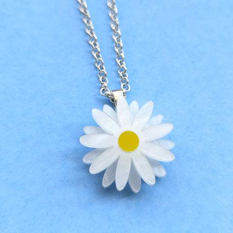 SECONDS - Mini Daisy Necklace
