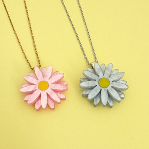 SECONDS - Set of Two Daisy Necklaces