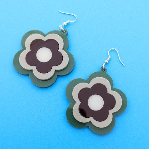 SECONDS - Retro Flower Earrings